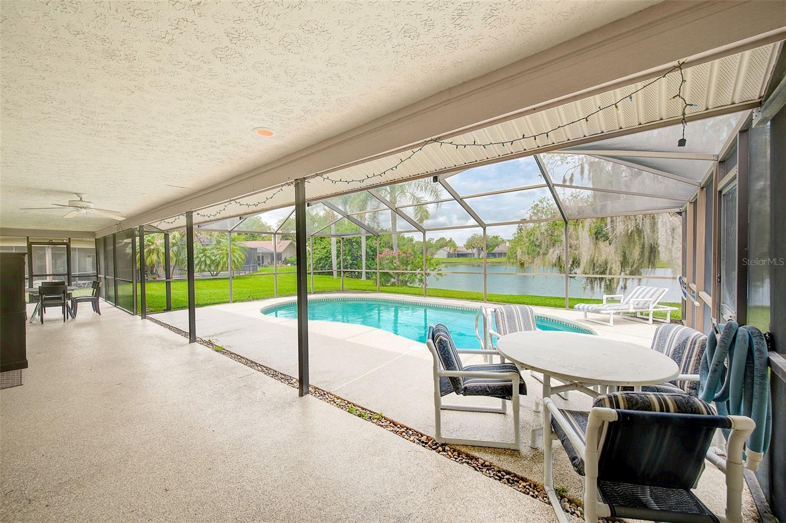 6517 Thoroughbred Loop Property Photo 17