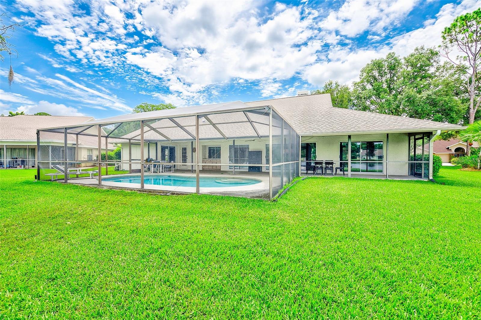 6517 Thoroughbred Loop Property Photo 22