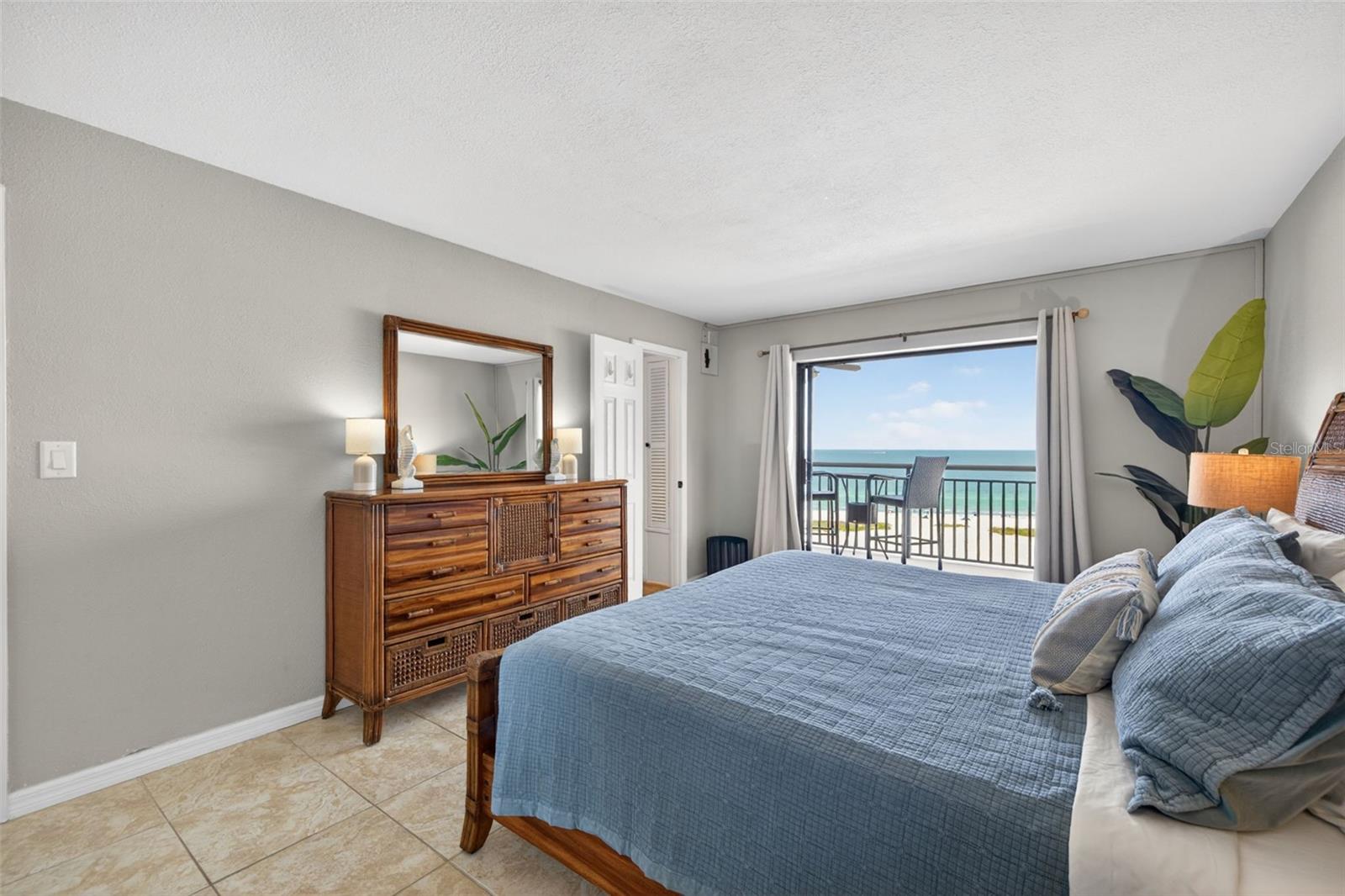 1270 Gulf Blvd #1007 Property Photo 13