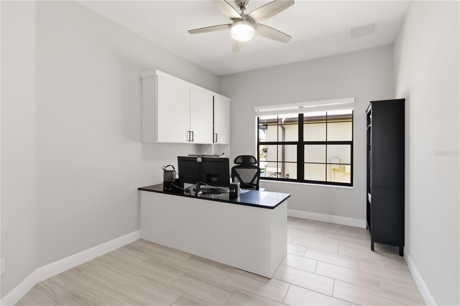 805 Viscount St Property Photo 13