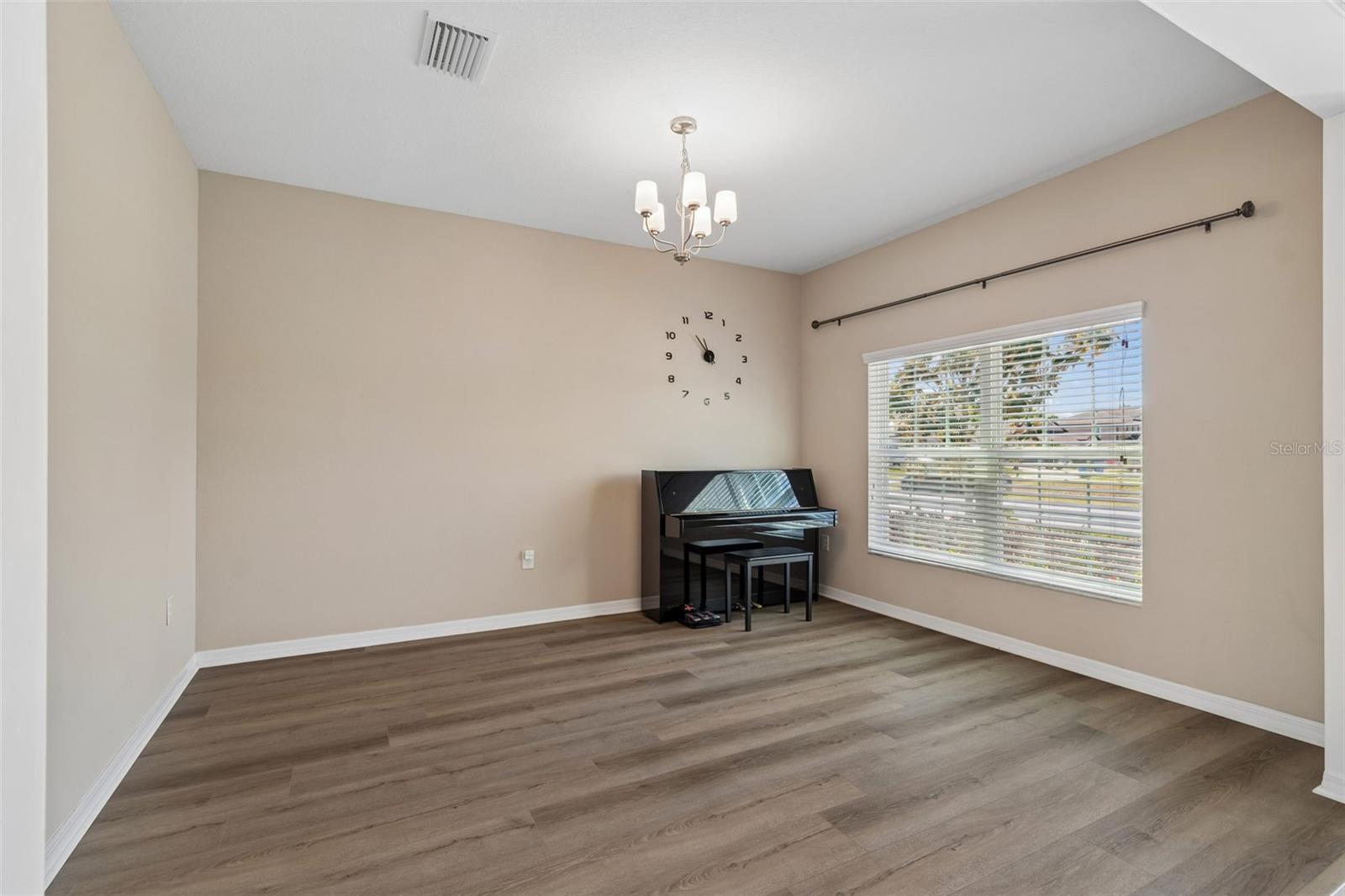 17647 Cortes Creek Blvd Property Photo 11