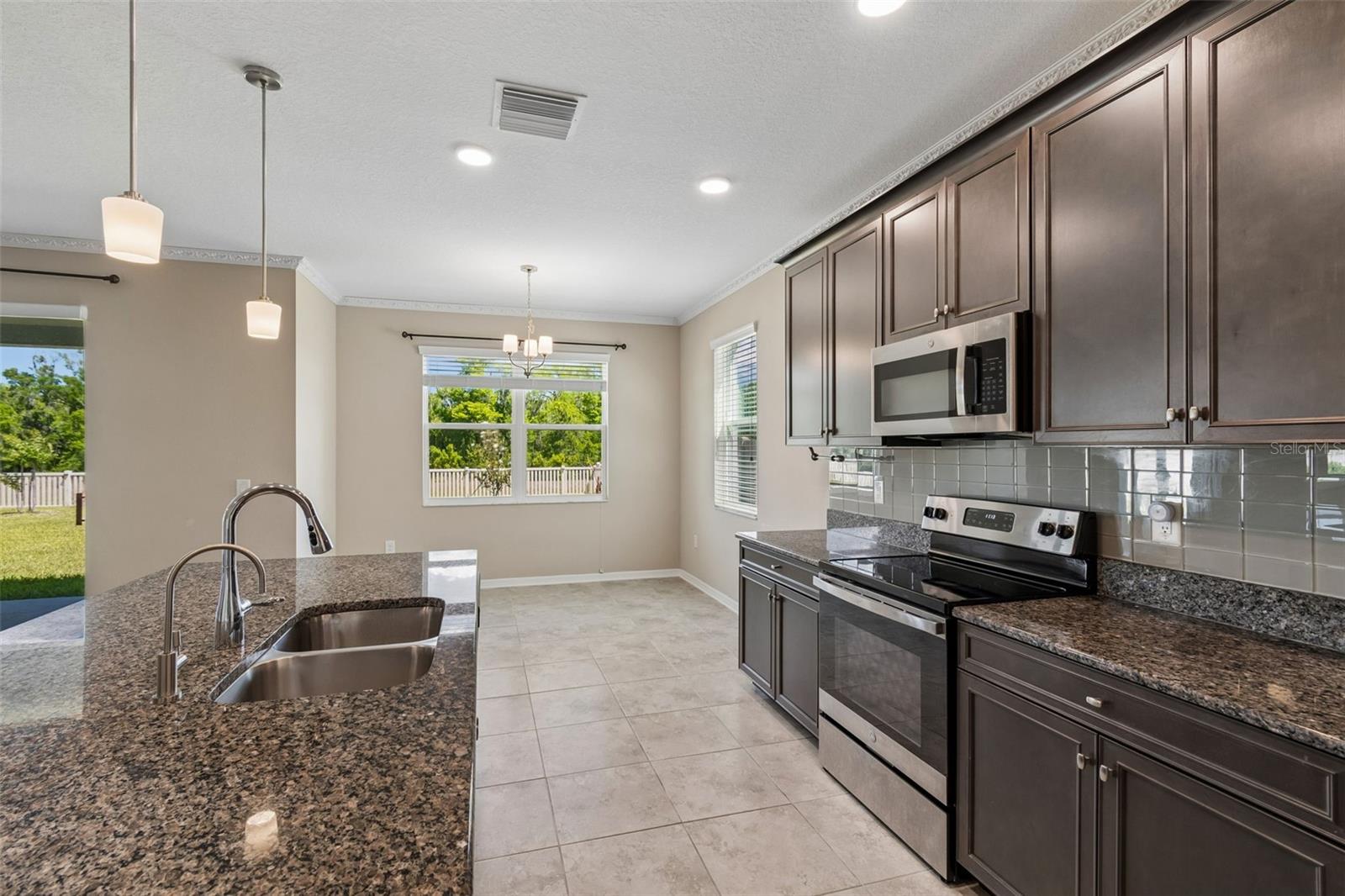 17647 Cortes Creek Blvd Property Photo 24