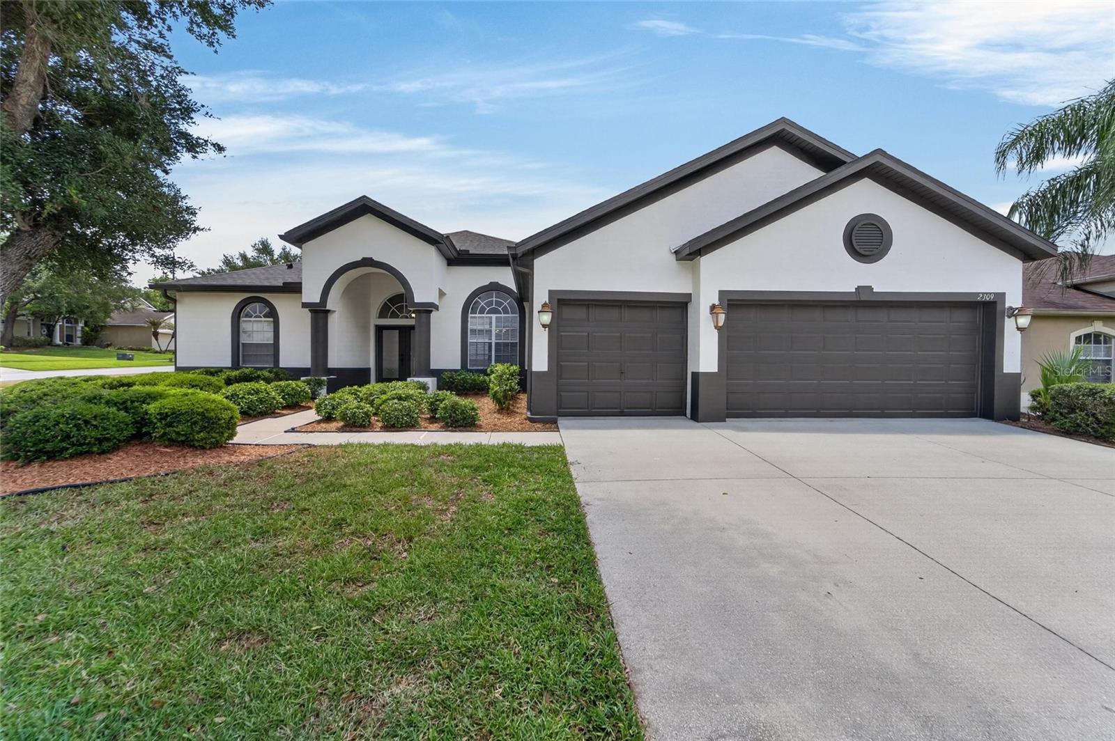 2309 Silver Trumpet Ct Property Photo 1