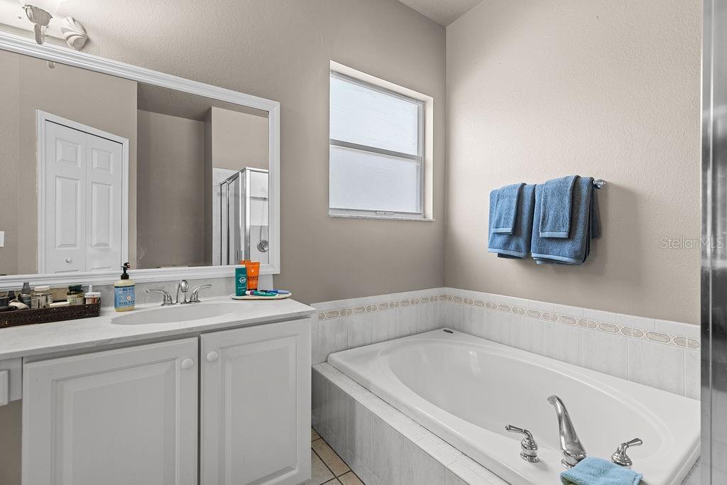 1708 Crossvine Ct Property Photo 23