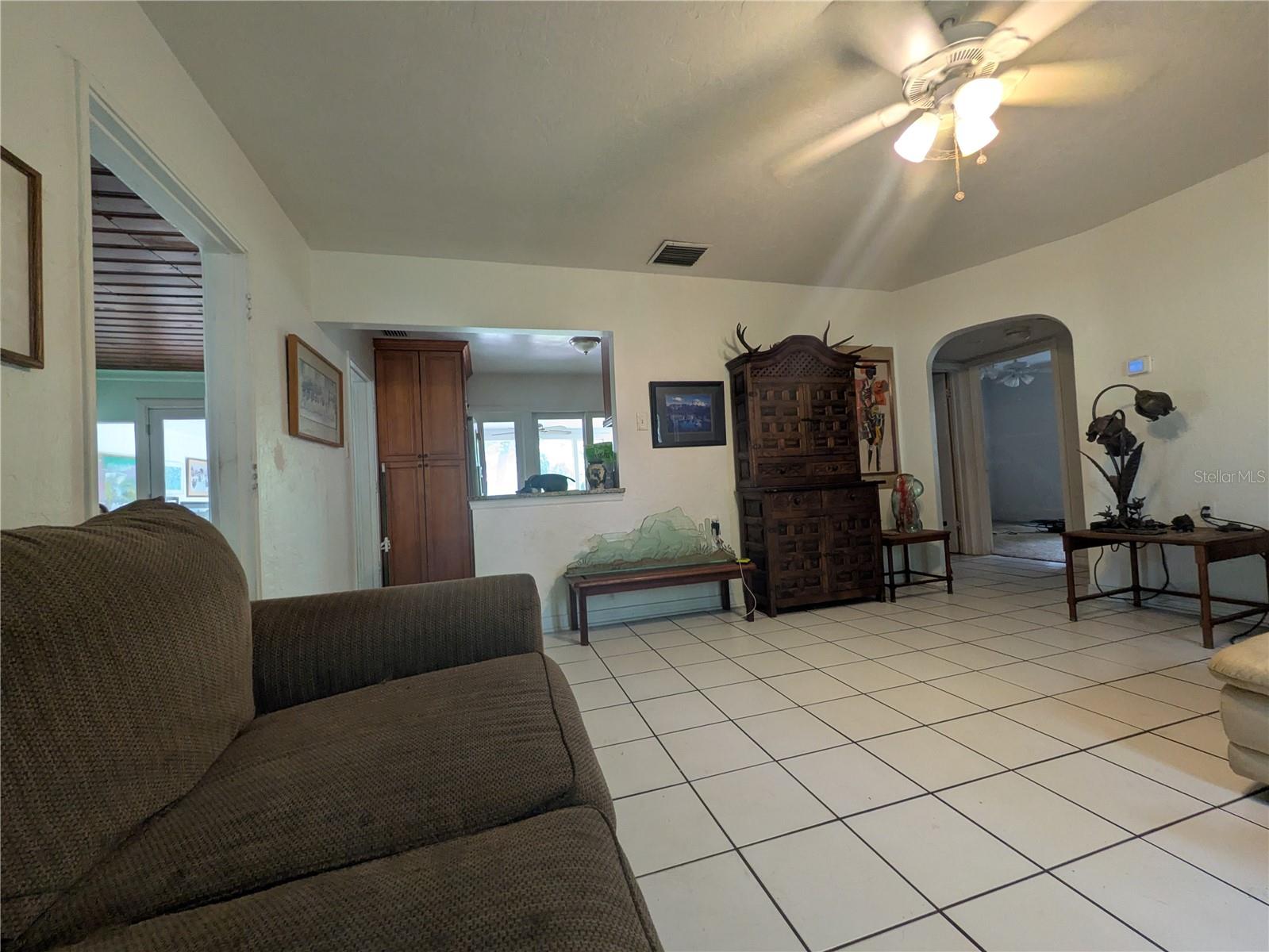 2007 E Rampart St Property Photo 6