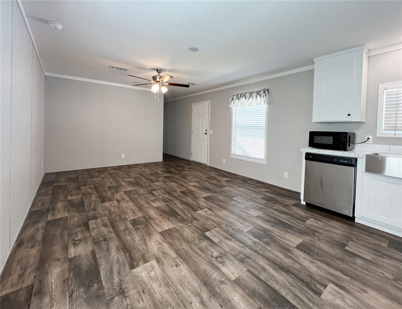 12203 Lantana Ave Property Photo 6