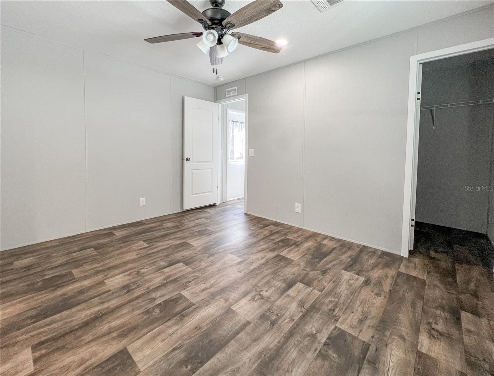 12203 Lantana Ave Property Photo 11