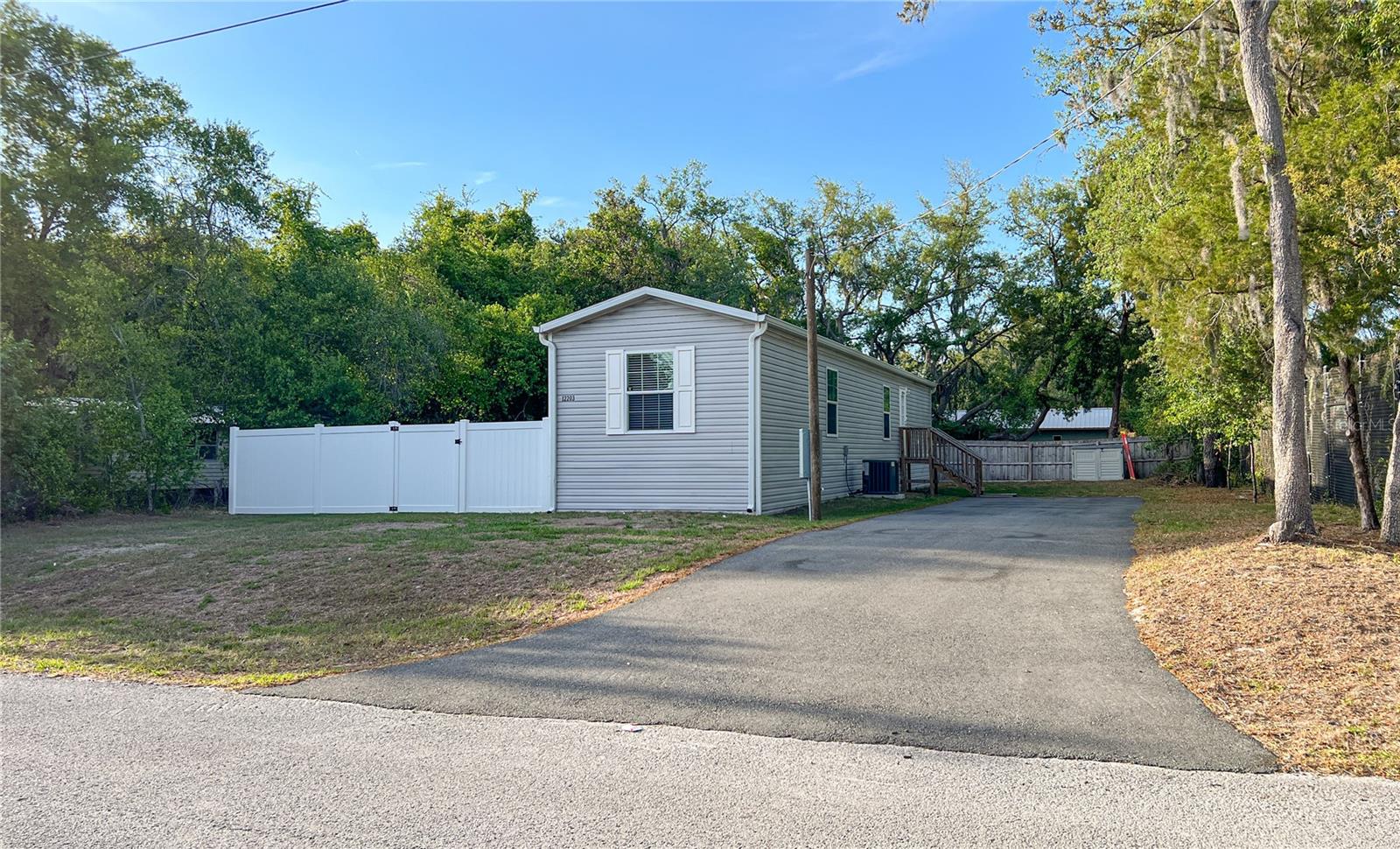 12203 Lantana Ave Property Photo 31