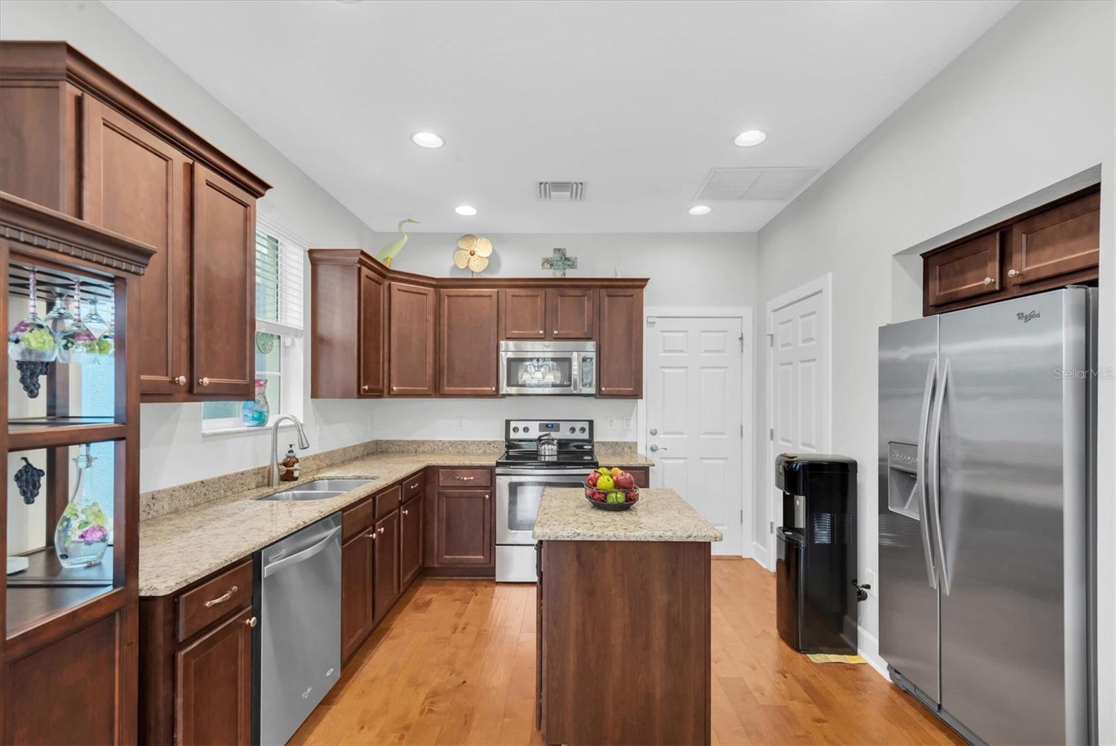 208 Cutlass Way Property Photo 15