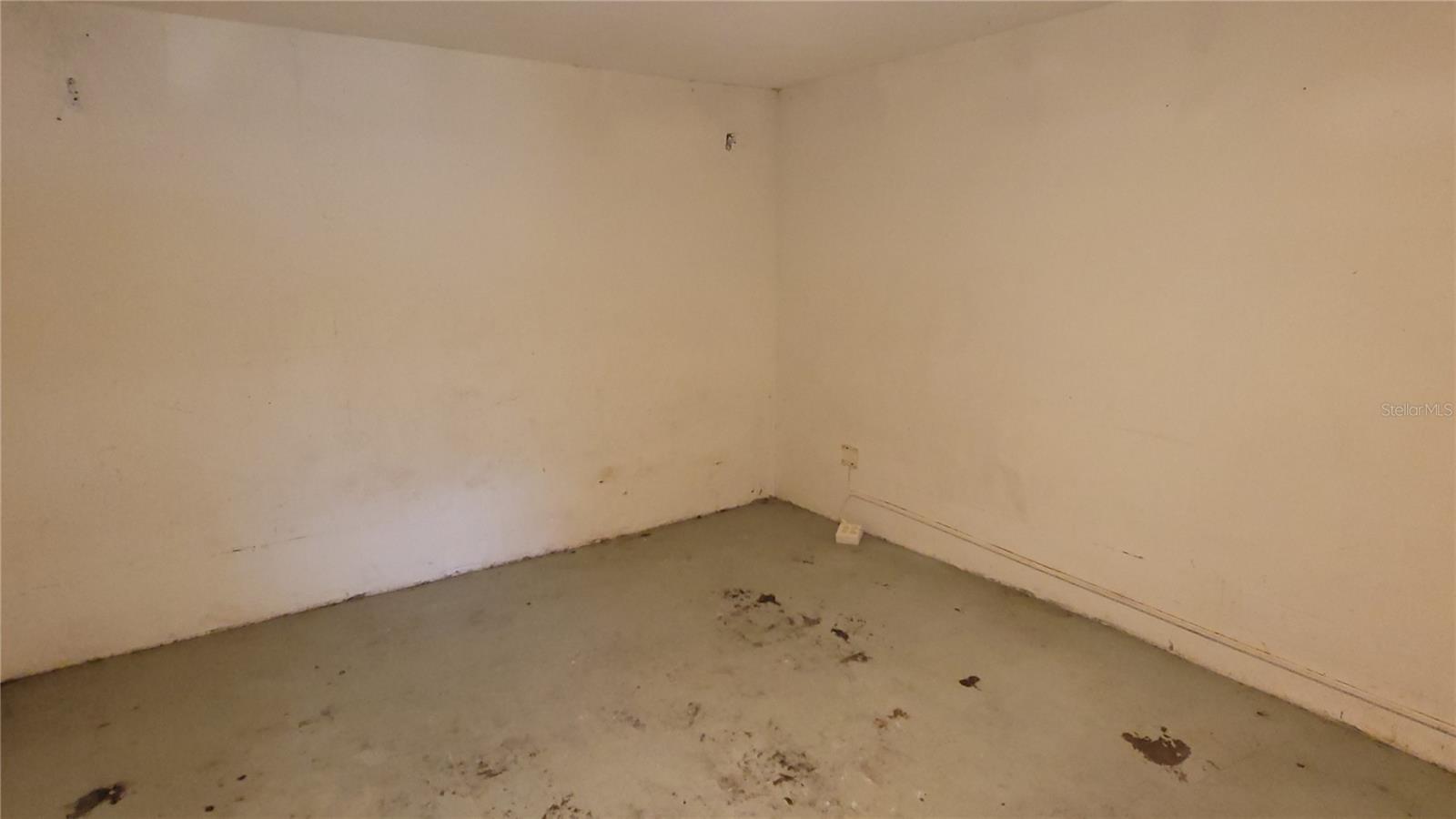 9 New York Blvd Property Photo 15