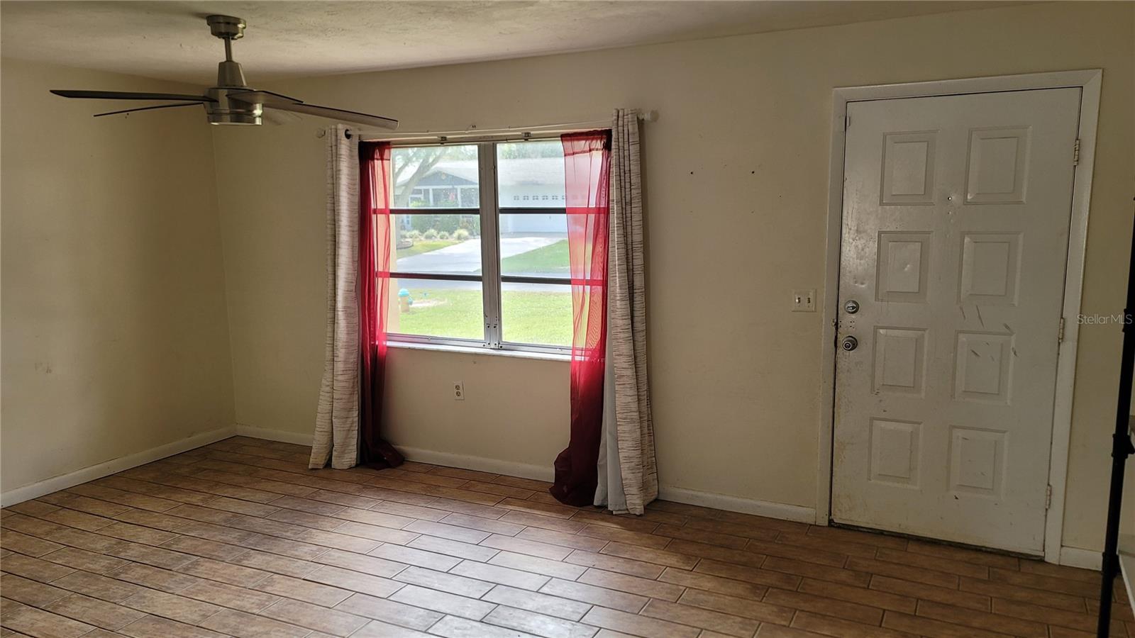 9 New York Blvd Property Photo 16