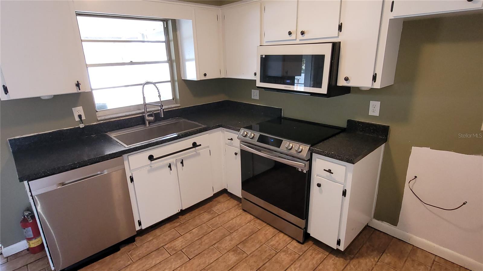 9 New York Blvd Property Photo 26