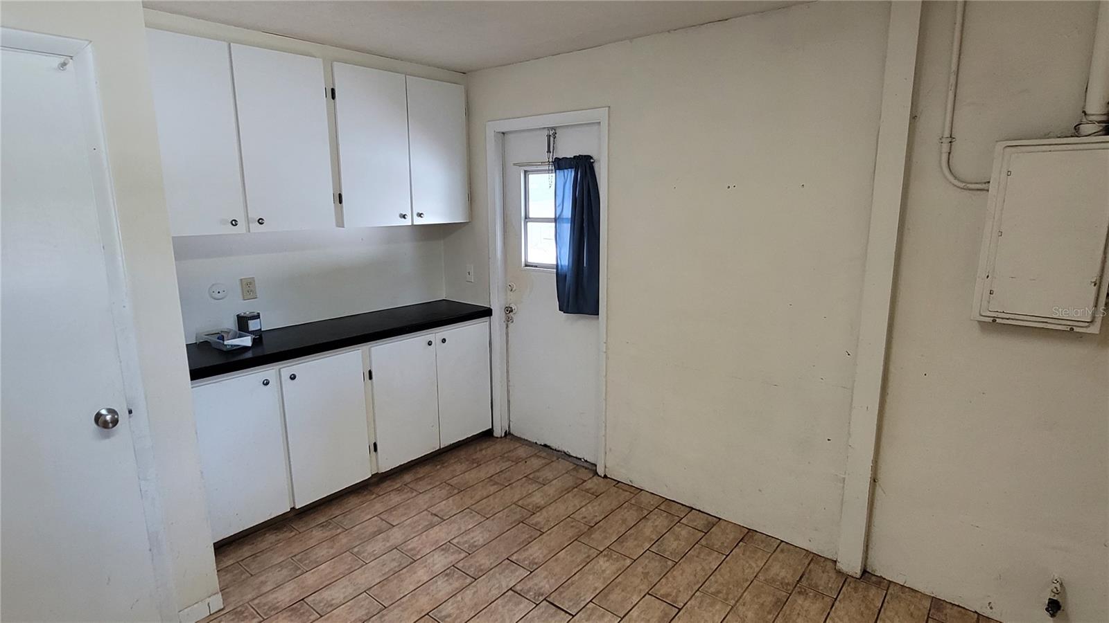 9 New York Blvd Property Photo 32