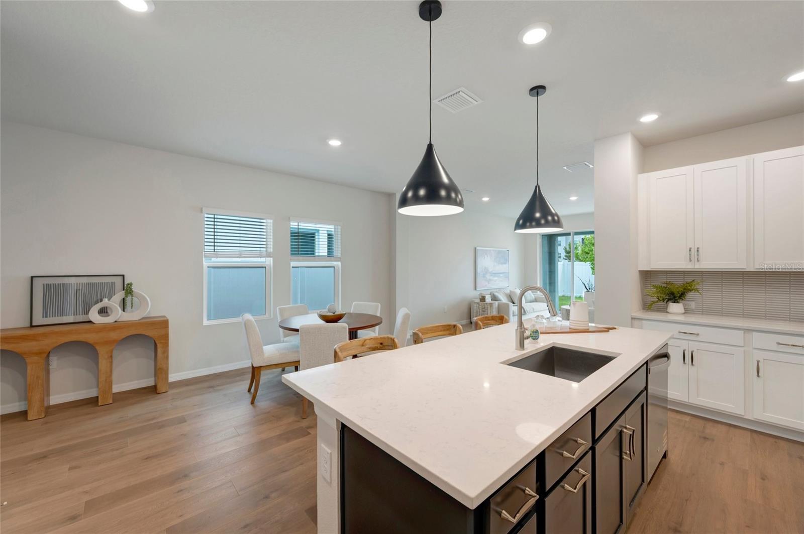 31232 Pendleton Landing Cir Property Photo 4