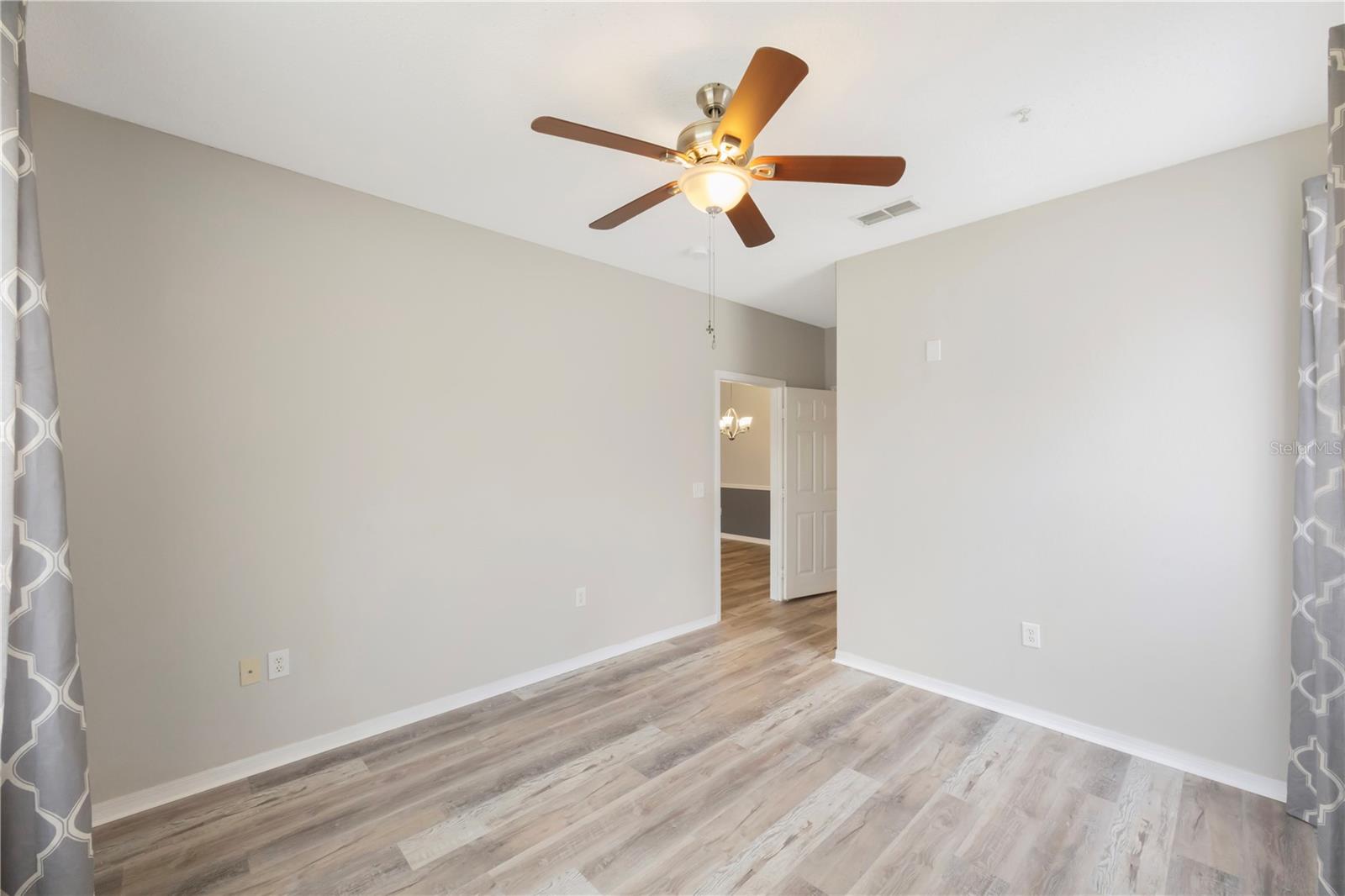 18001 Richmond Place Dr #1010 Property Photo 10