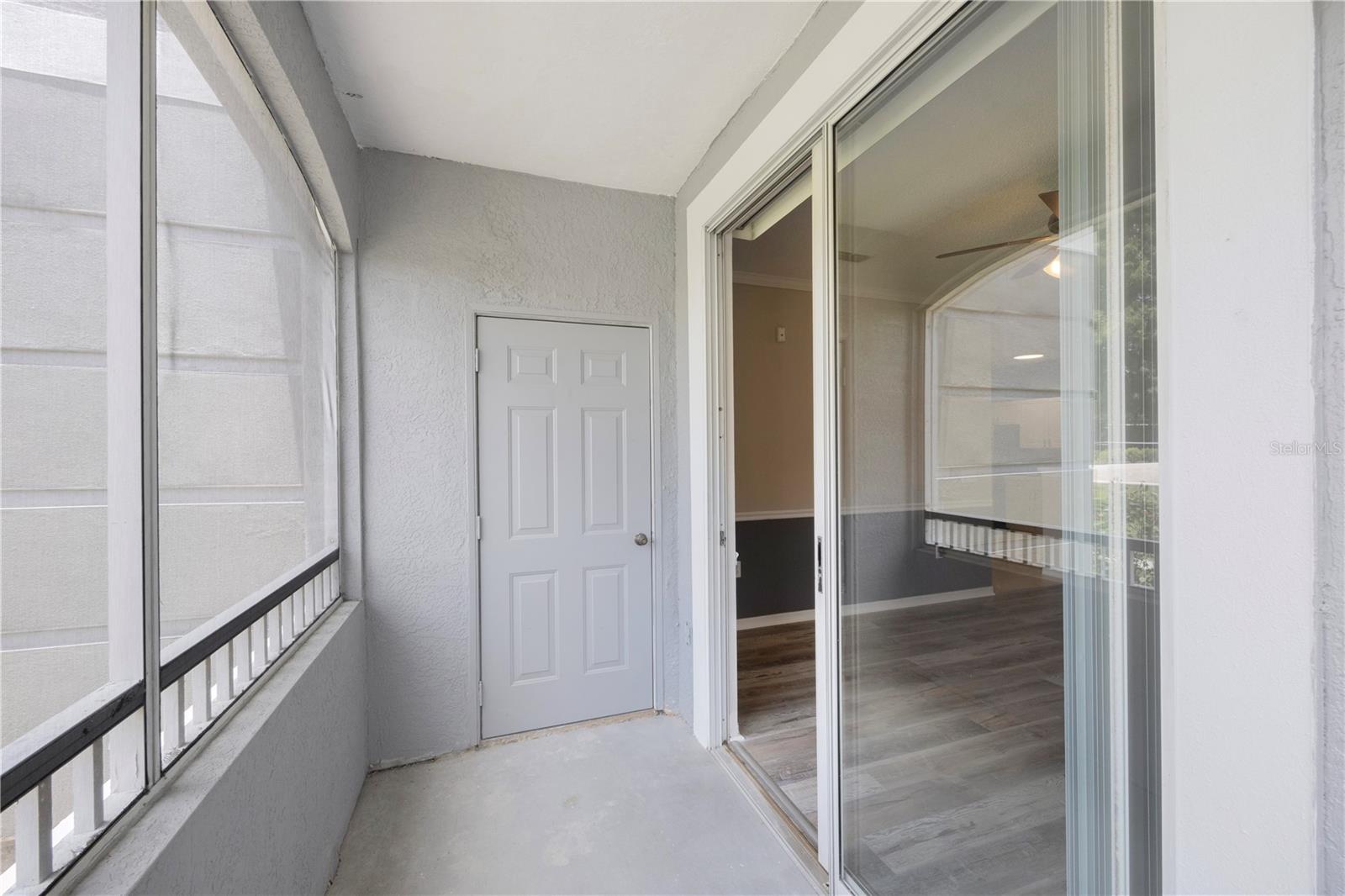 18001 Richmond Place Dr #1010 Property Photo 15