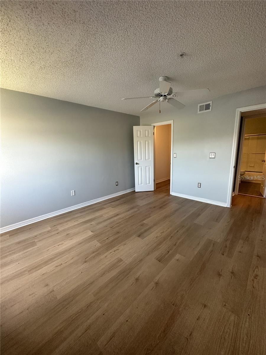 2400 Feather Sound Dr #1435 Property Photo 11