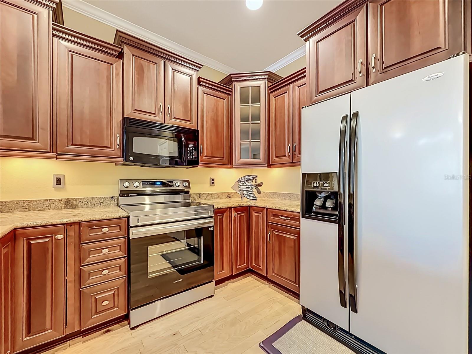 1027 Orca Ct Property Photo 5