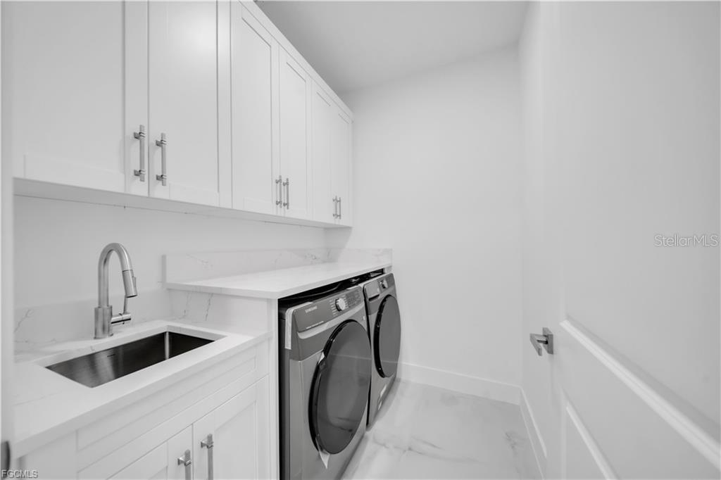 7799 15th Pl Property Photo 24