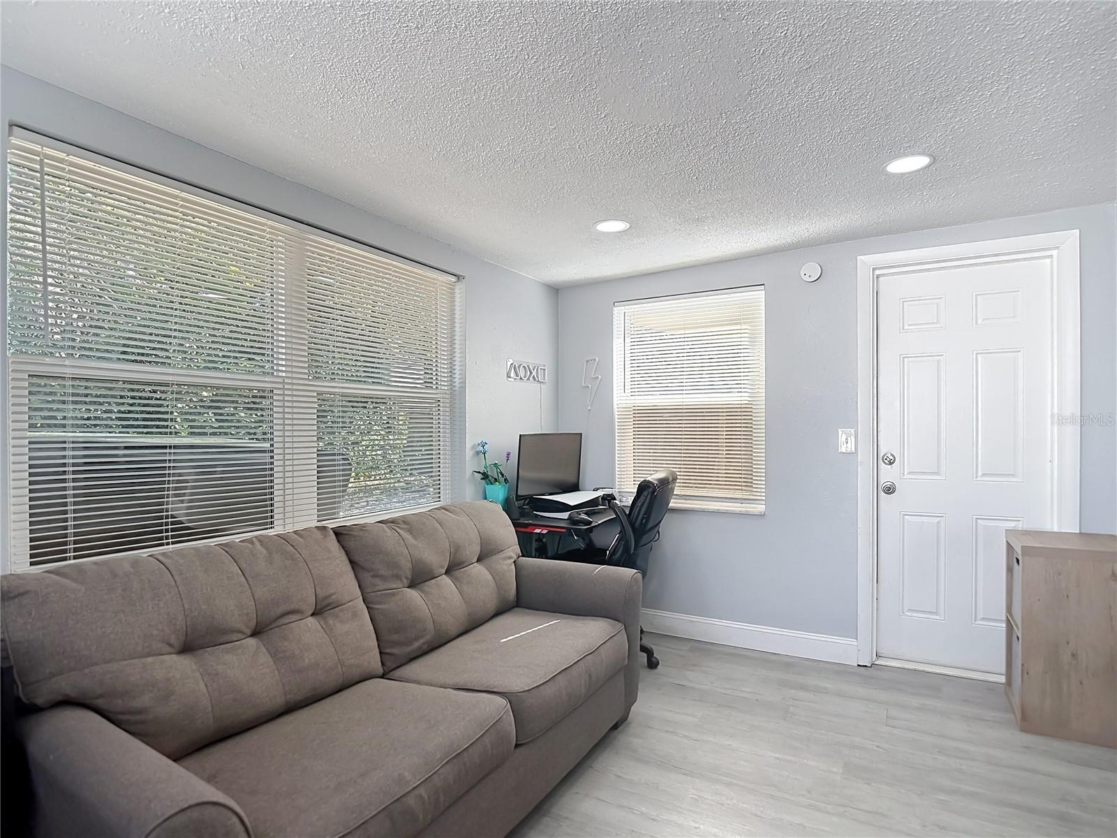 5913 Appletree Rd Property Photo 6