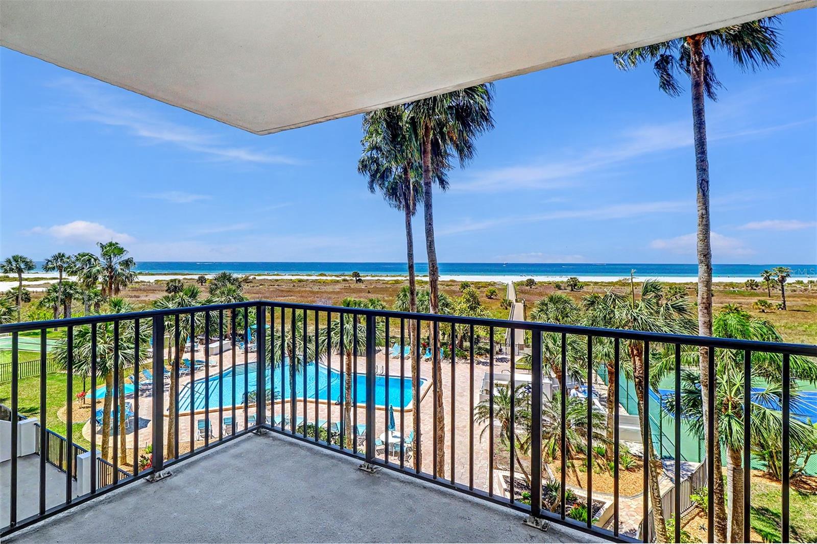 1230 Gulf Blvd #404 Property Photo 4