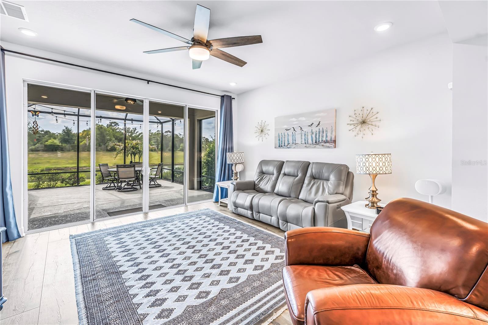 8217 Trimbelle Property Photo 15