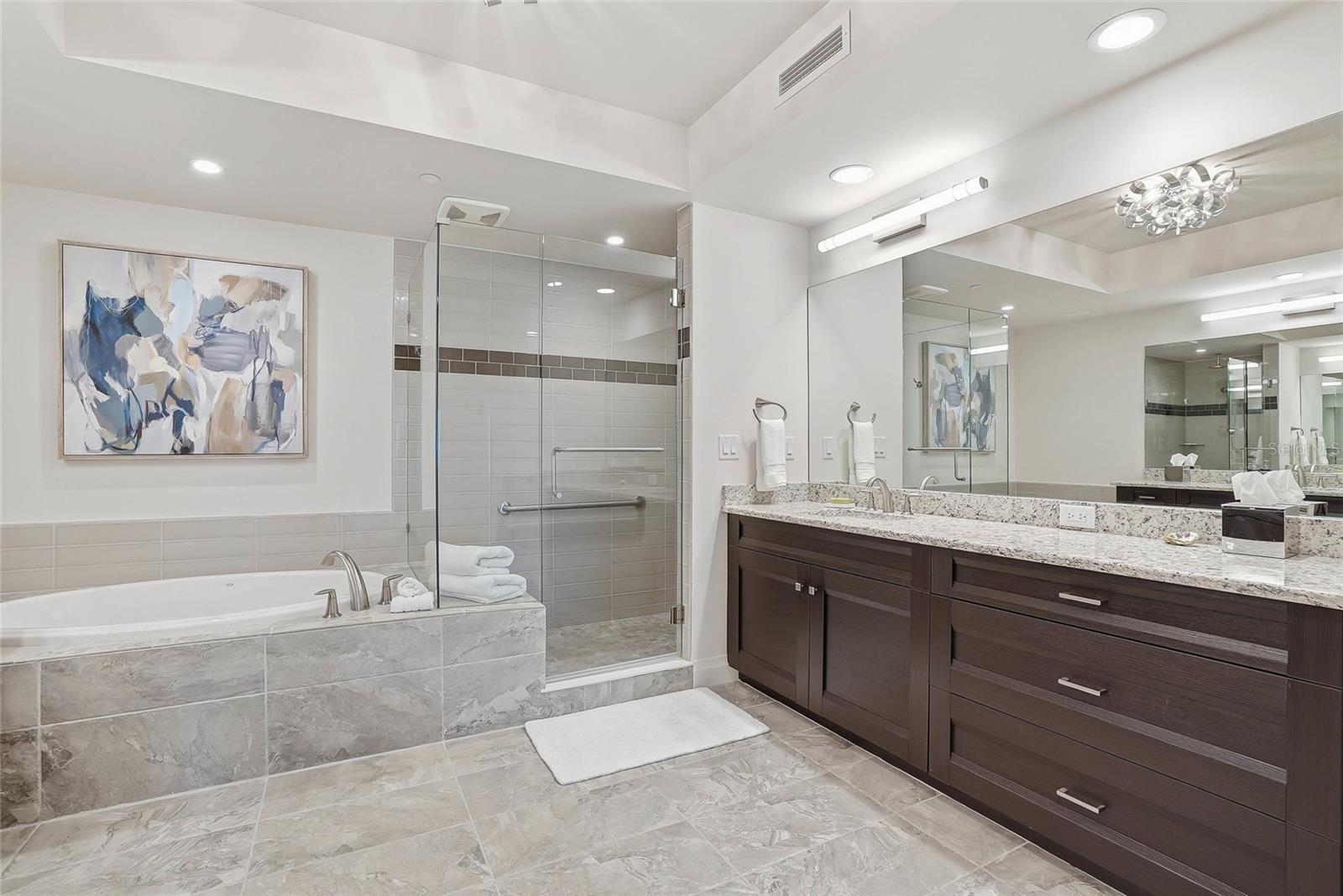 650 Collany Rd #401 Property Photo 28