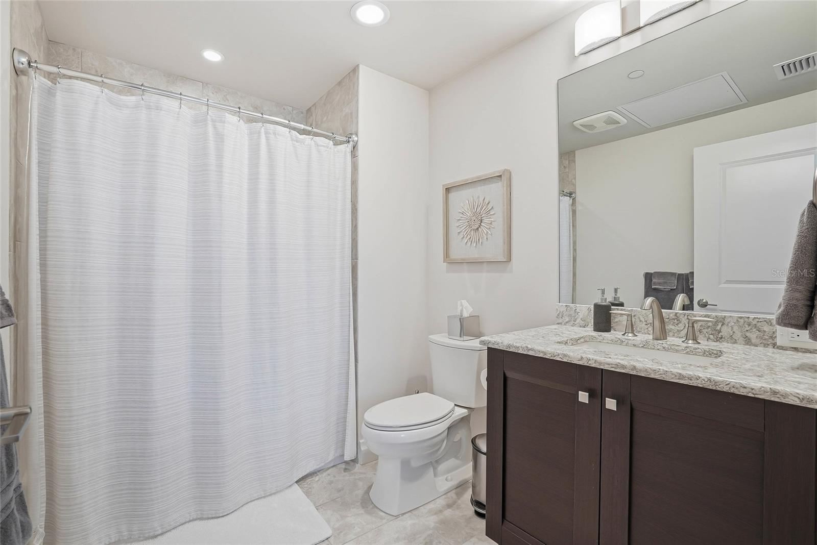 650 Collany Rd #401 Property Photo 35