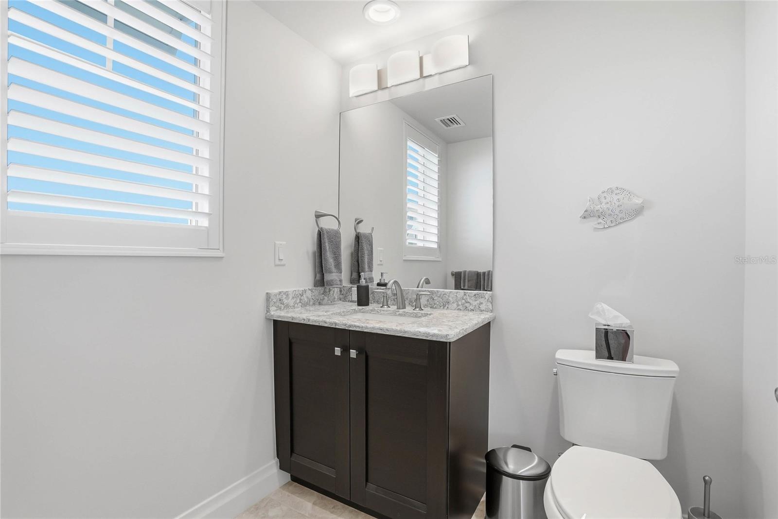 650 Collany Rd #401 Property Photo 42