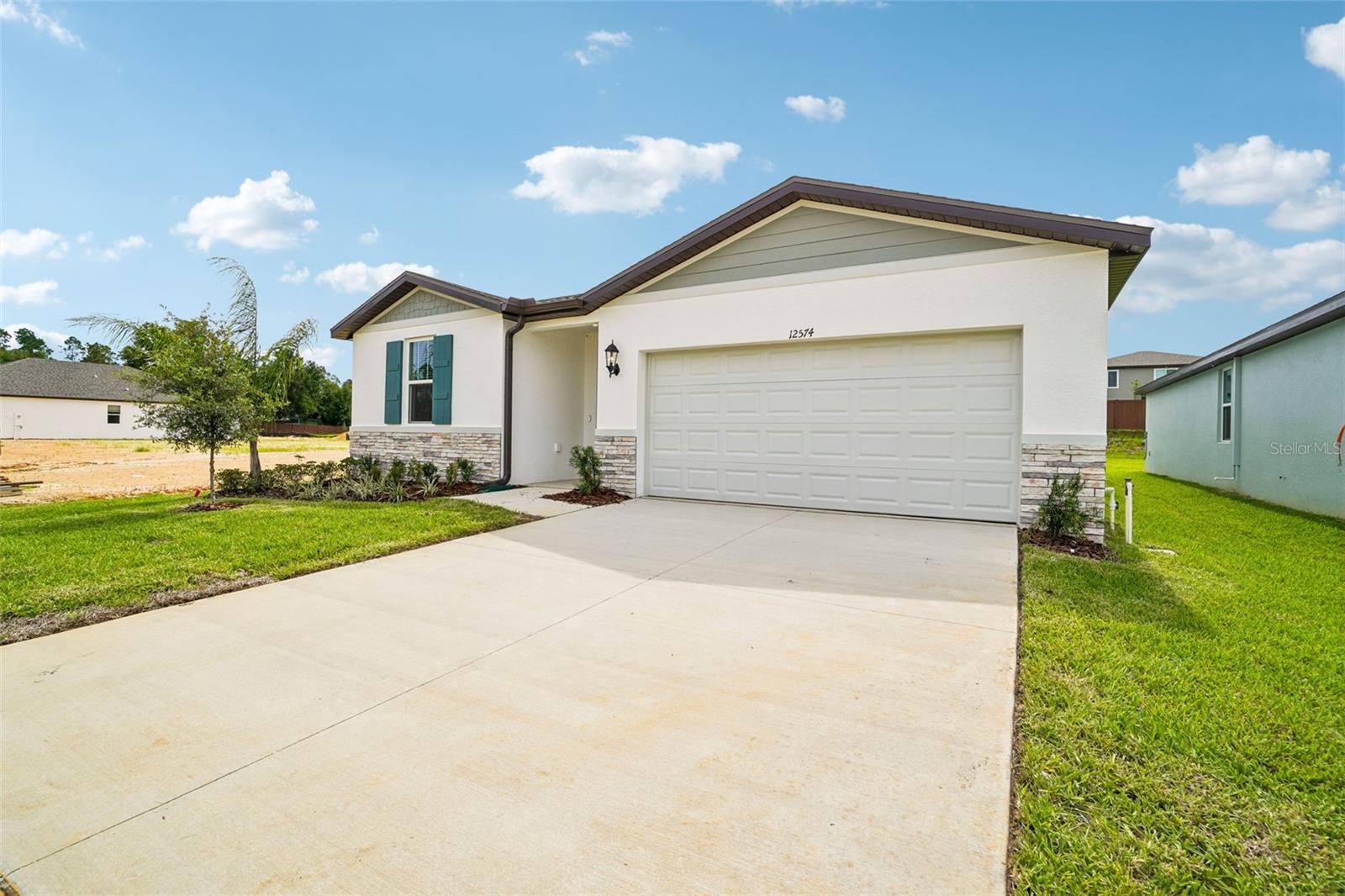 12574 Hourglass Way Property Photo 3