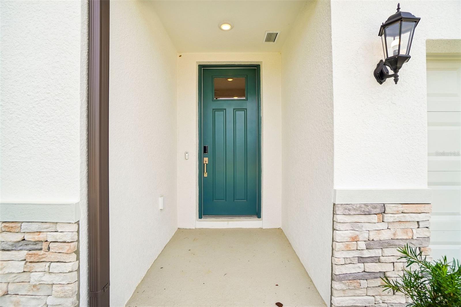 12574 Hourglass Way Property Photo 4