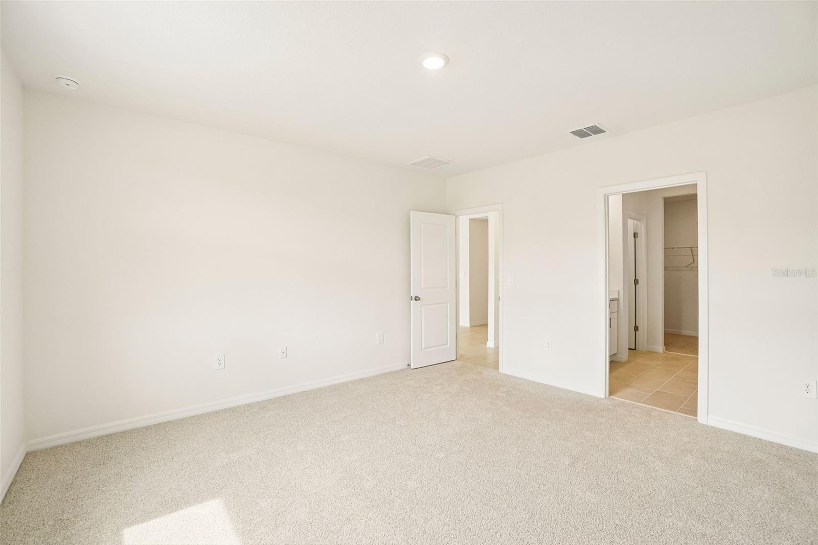12574 Hourglass Way Property Photo 27
