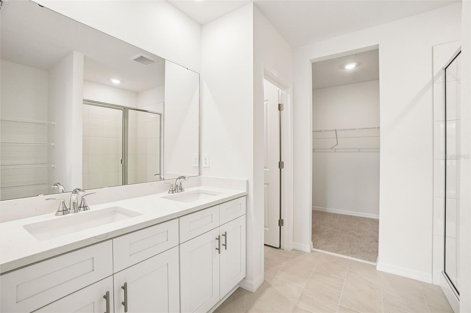 12574 Hourglass Way Property Photo 28