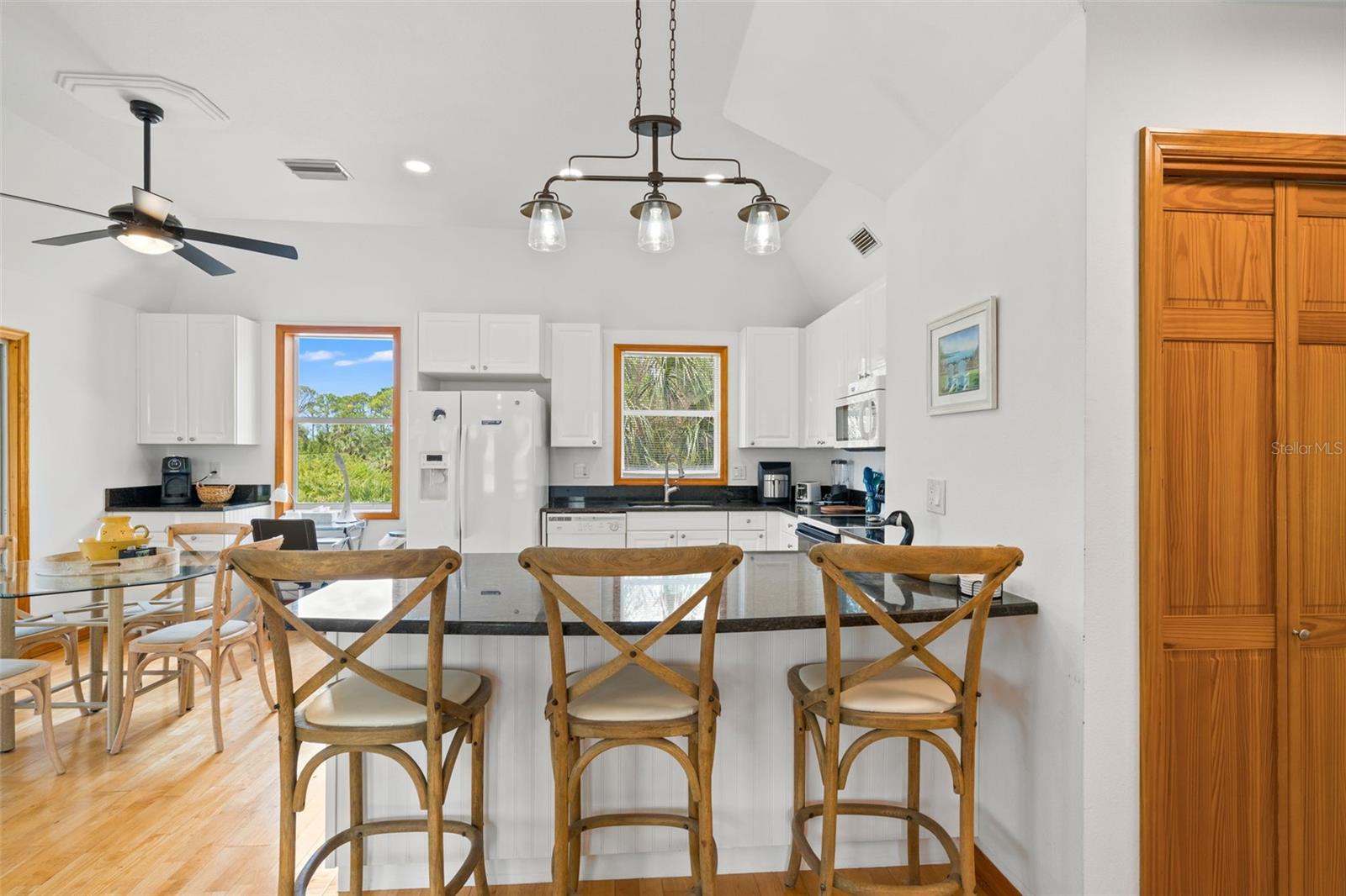 1566 Indian Bay Rd Property Photo 20
