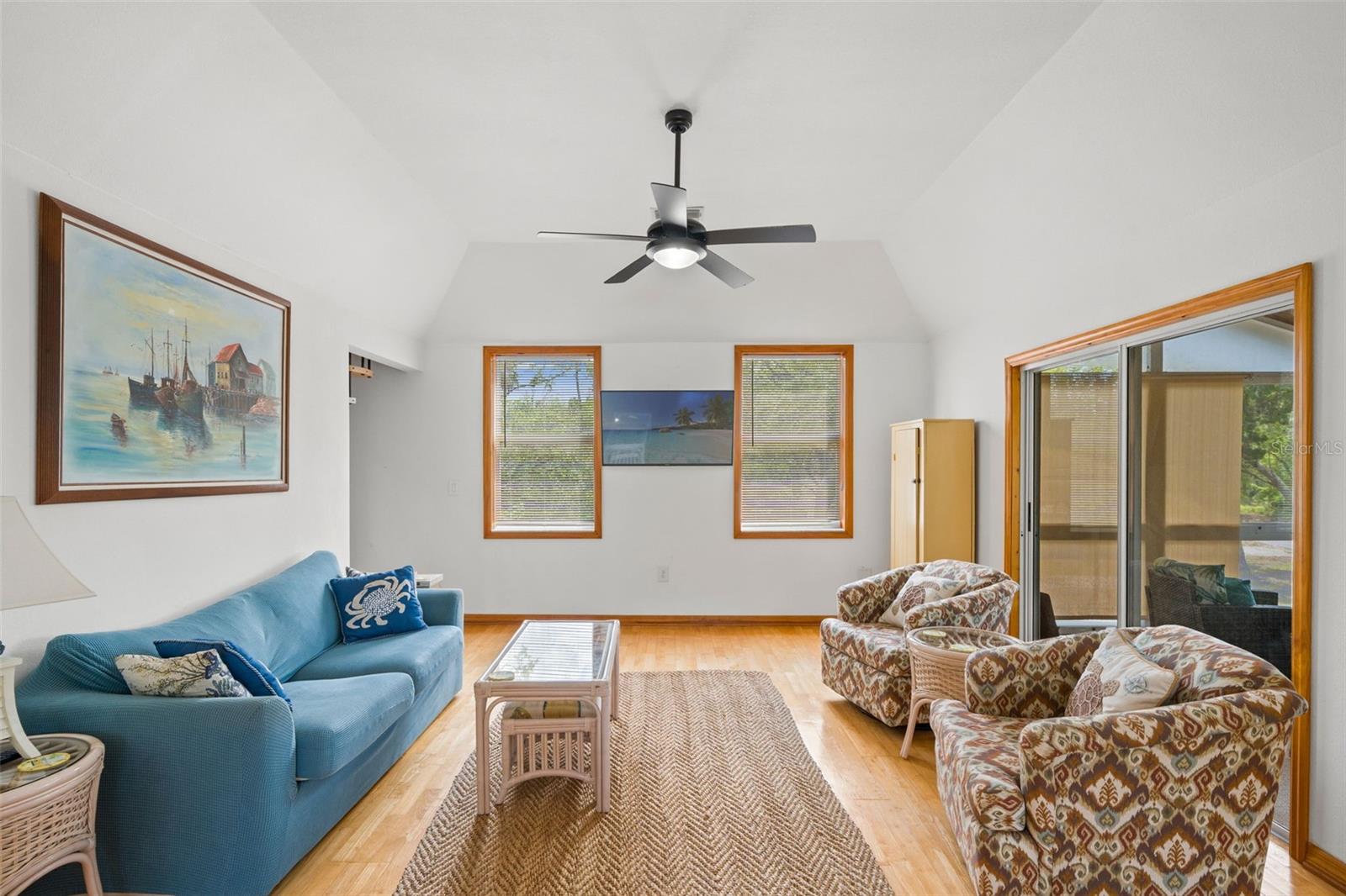 1566 Indian Bay Rd Property Photo 27