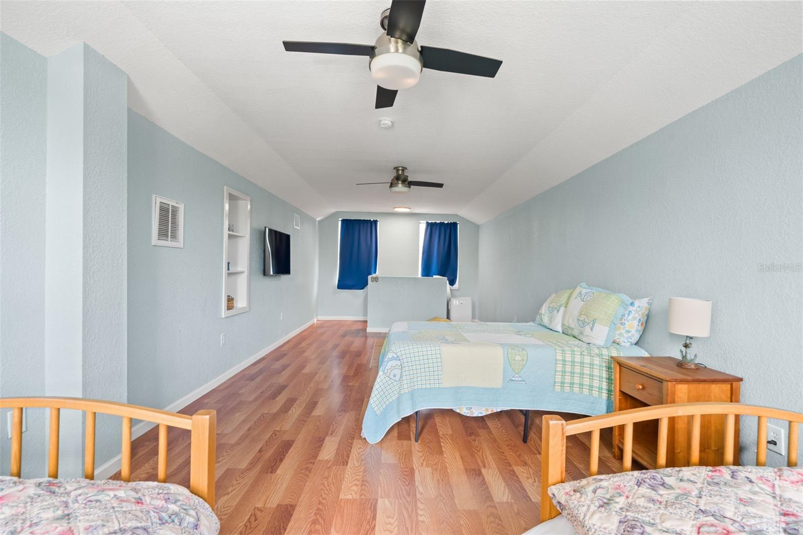 1566 Indian Bay Rd Property Photo 39