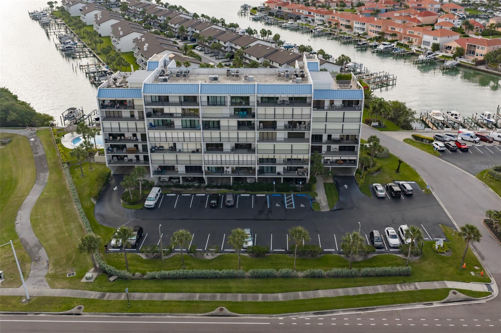 1581 Gulf Blvd #103n Property Photo 2