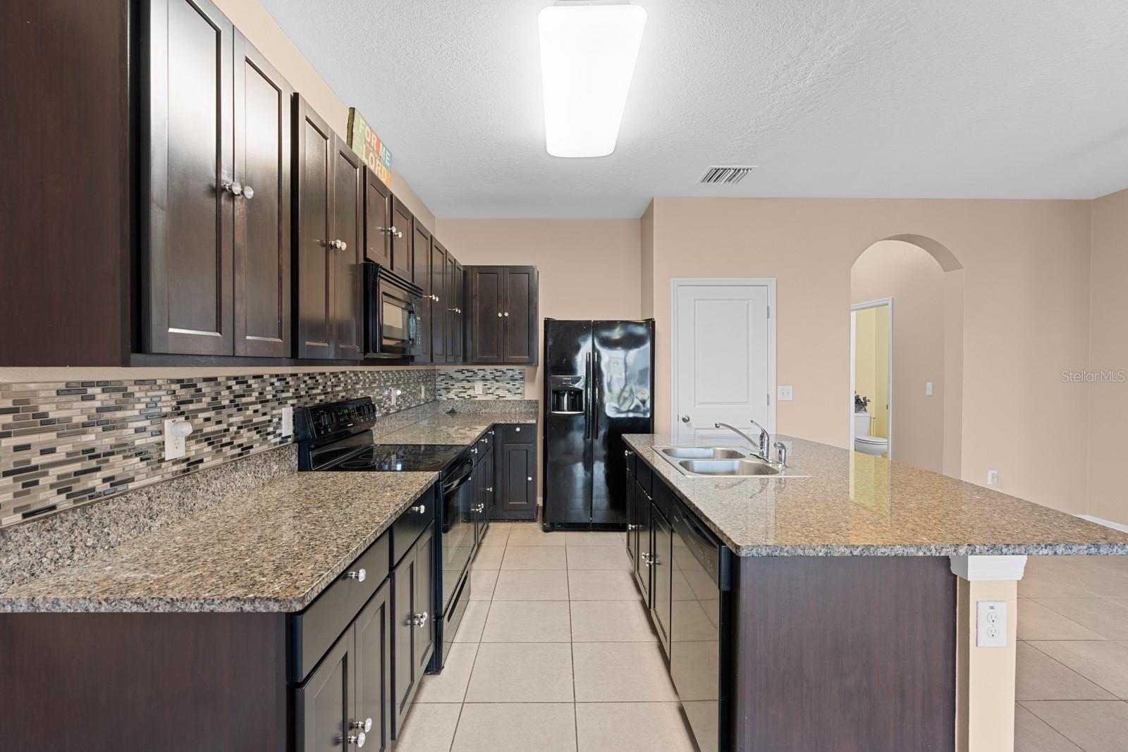 8965 Indigo Trail Loop Property Photo 13