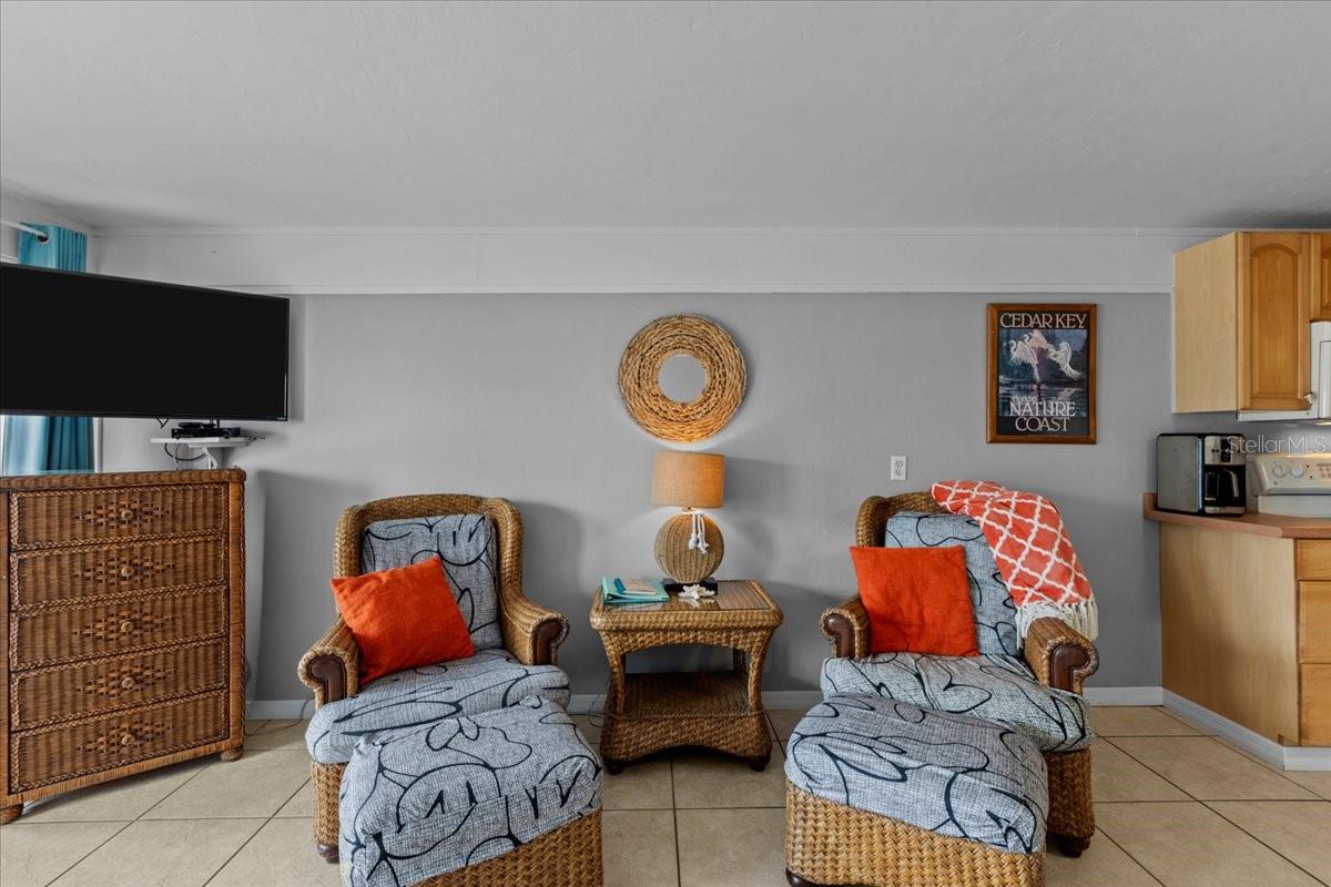 82 2nd St #d5 Property Photo 14