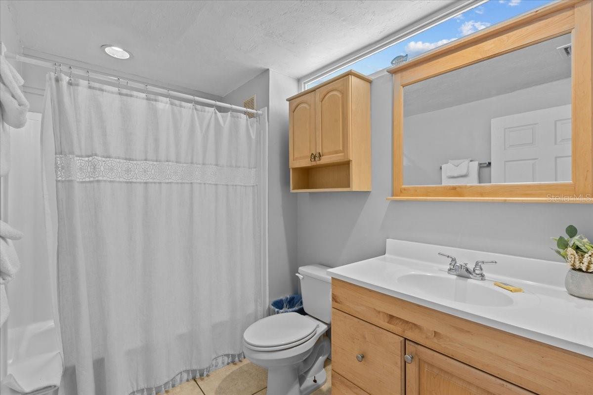 82 2nd St #d5 Property Photo 16