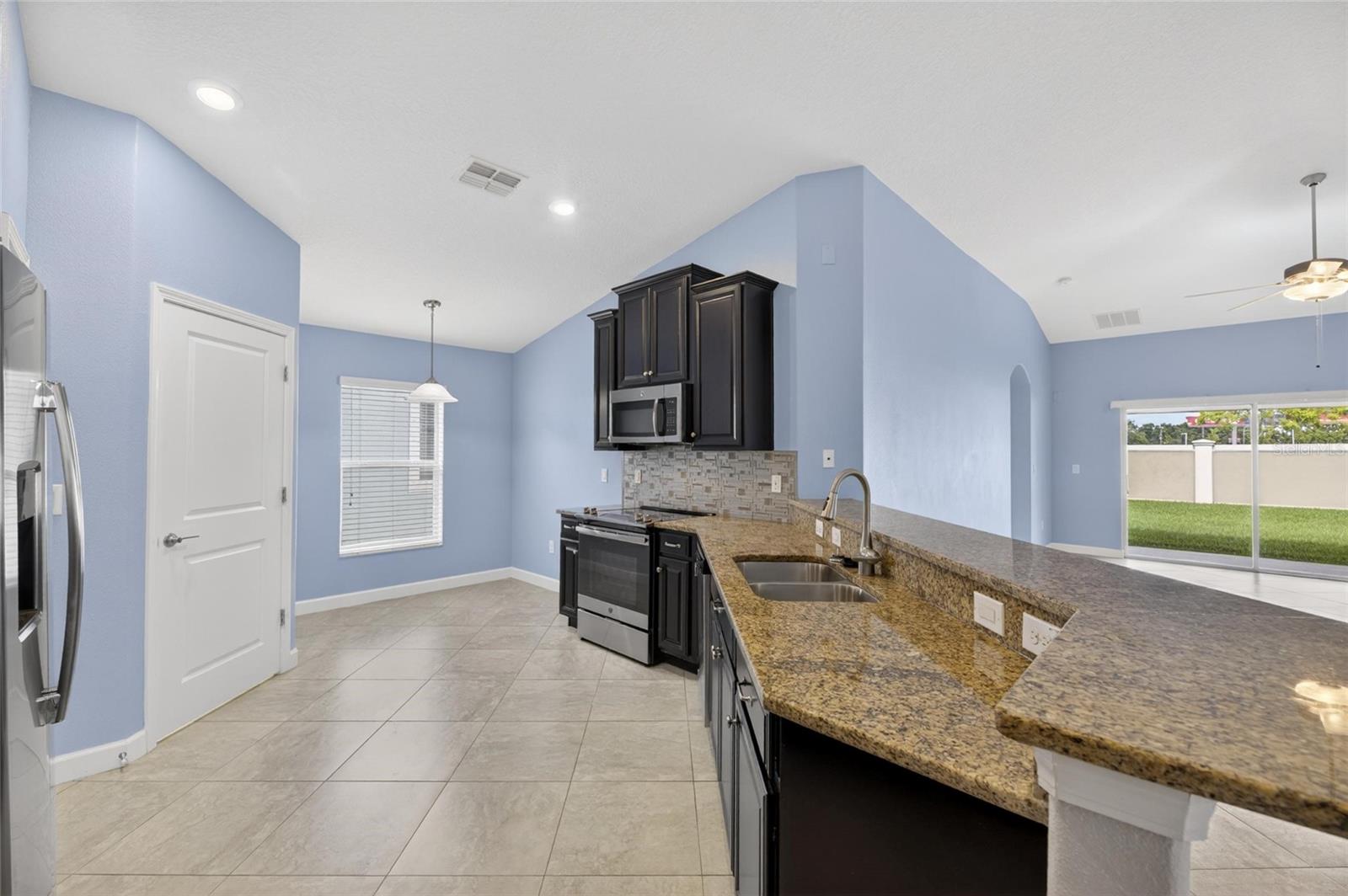 13168 Green Violet Dr Property Photo 10