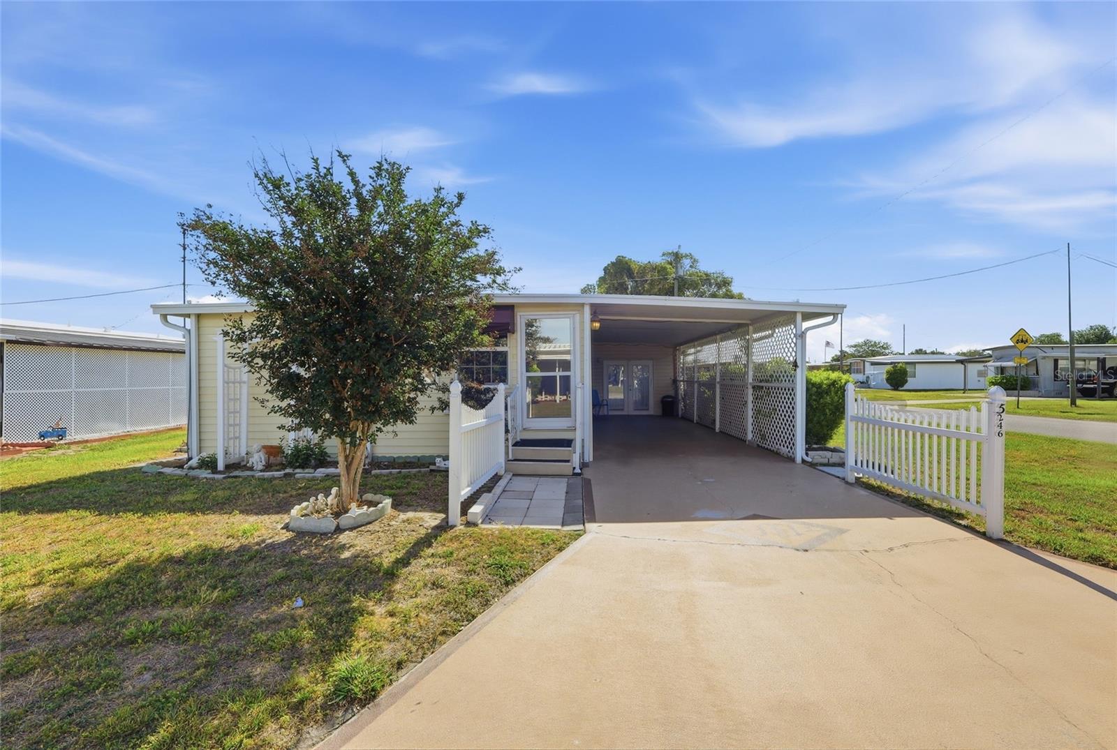 5246 AMANDA ST Property Photo 1