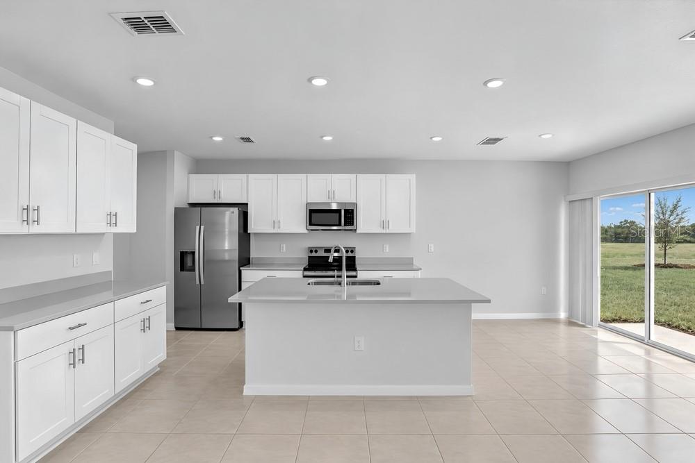 13840 Shellmore Ave Property Photo 10