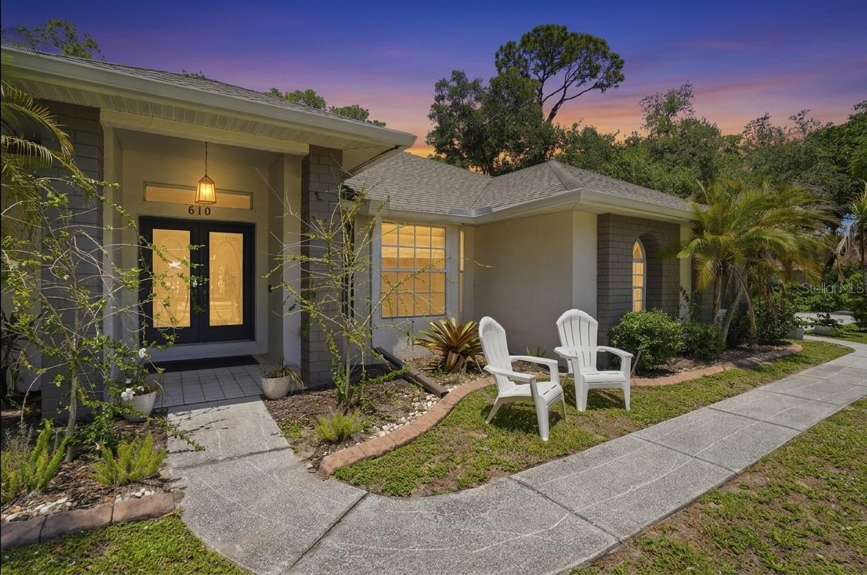 610 Woodview Way Property Photo 3