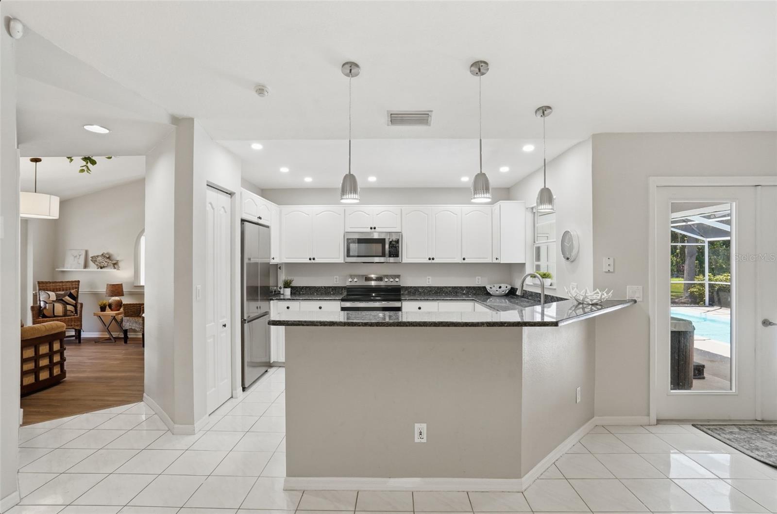 610 Woodview Way Property Photo 12