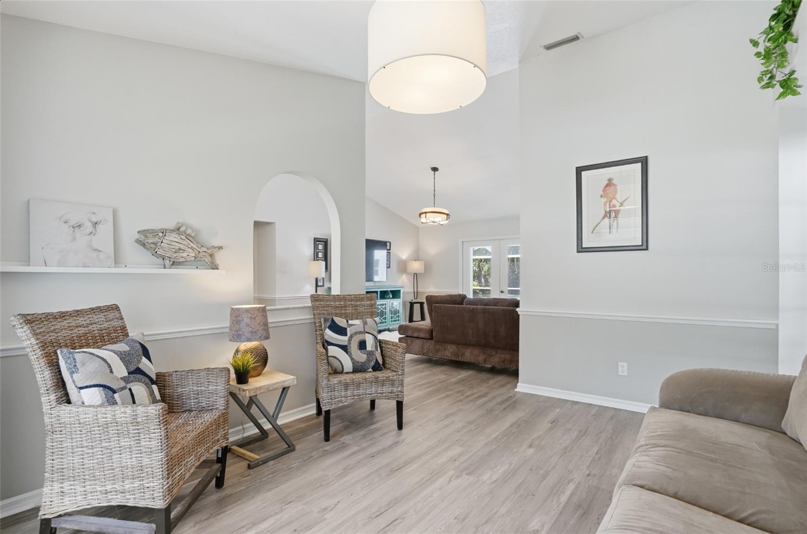 610 Woodview Way Property Photo 18