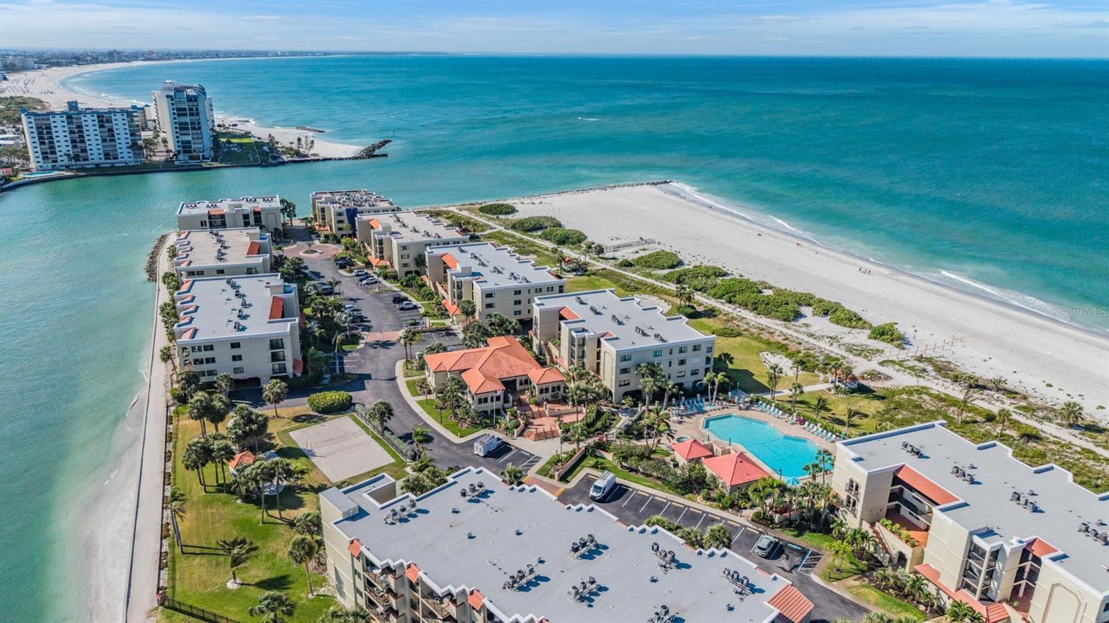 7435 BAYSHORE DR #303
