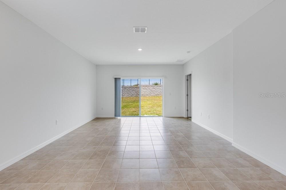 13803 Shellmore Ave Property Photo 11