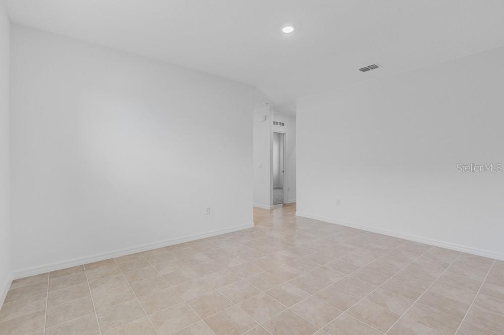 13803 Shellmore Ave Property Photo 14