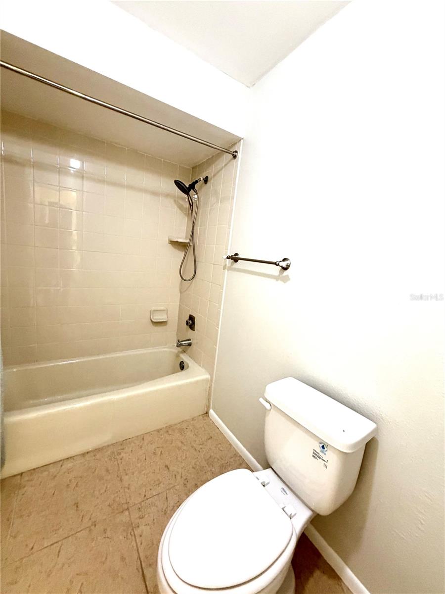14904 Lake Forest Dr Property Photo 13